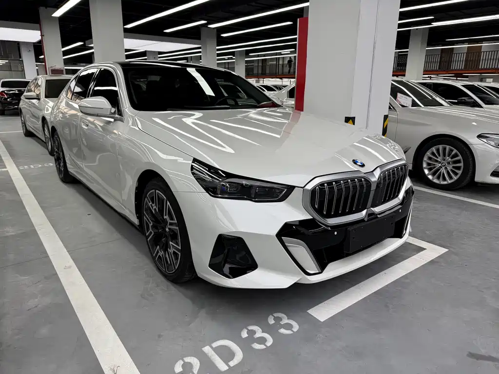 BMW 5 Series 2024