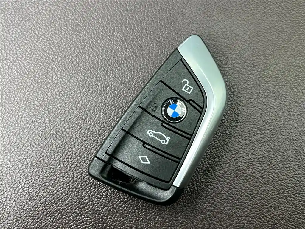 BMW iX3 2021 — фото 13