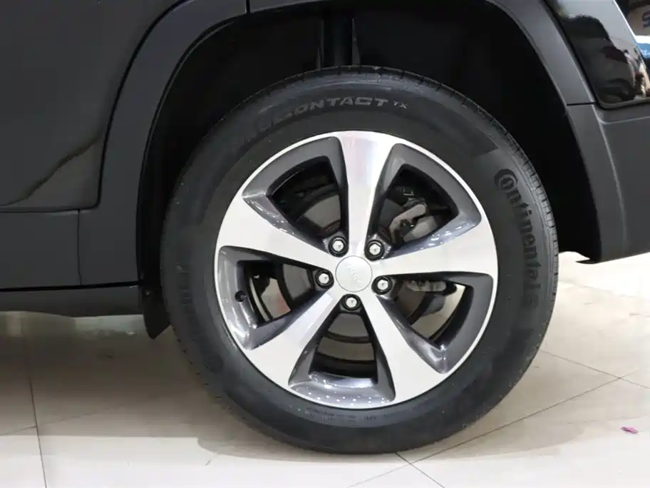 Jeep Cherokee 2021 — фото 20