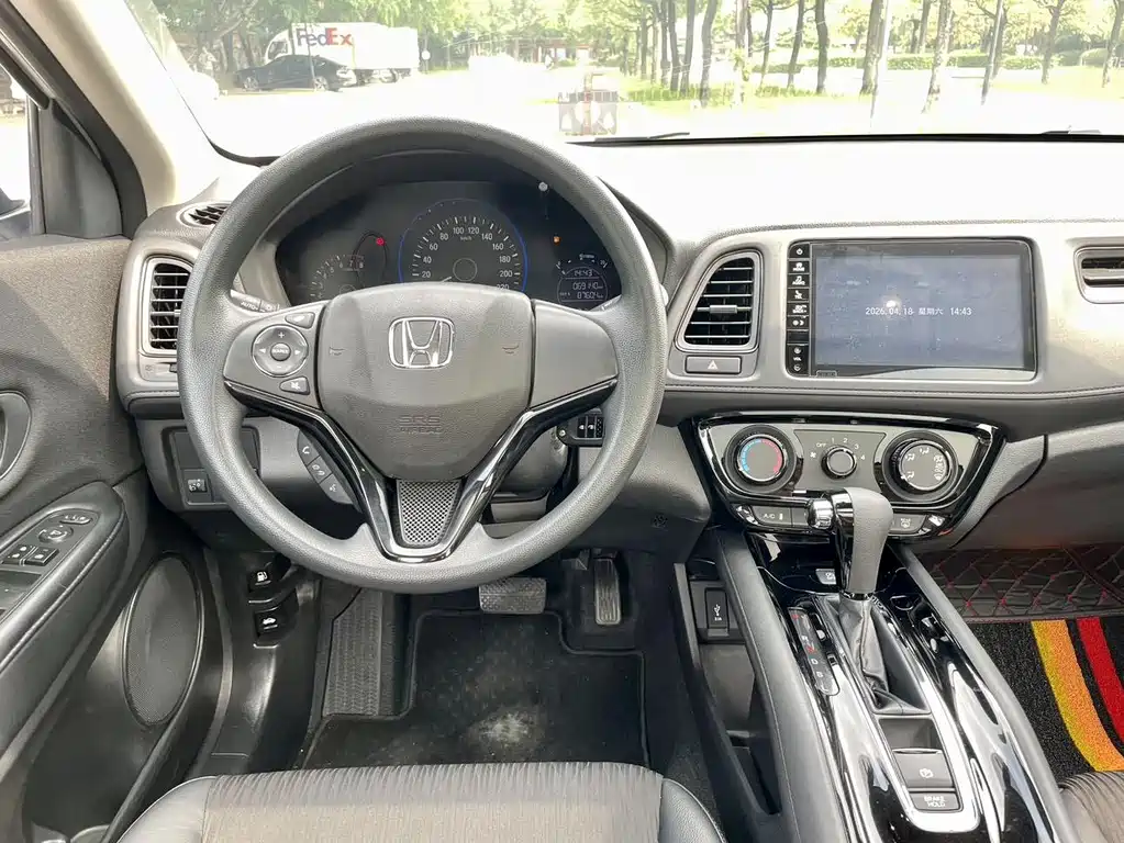 Honda Vezel 2020 — фото 4