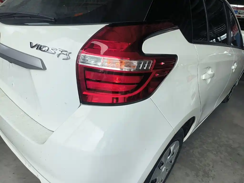 Toyota Vios FS 2017 — фото 8