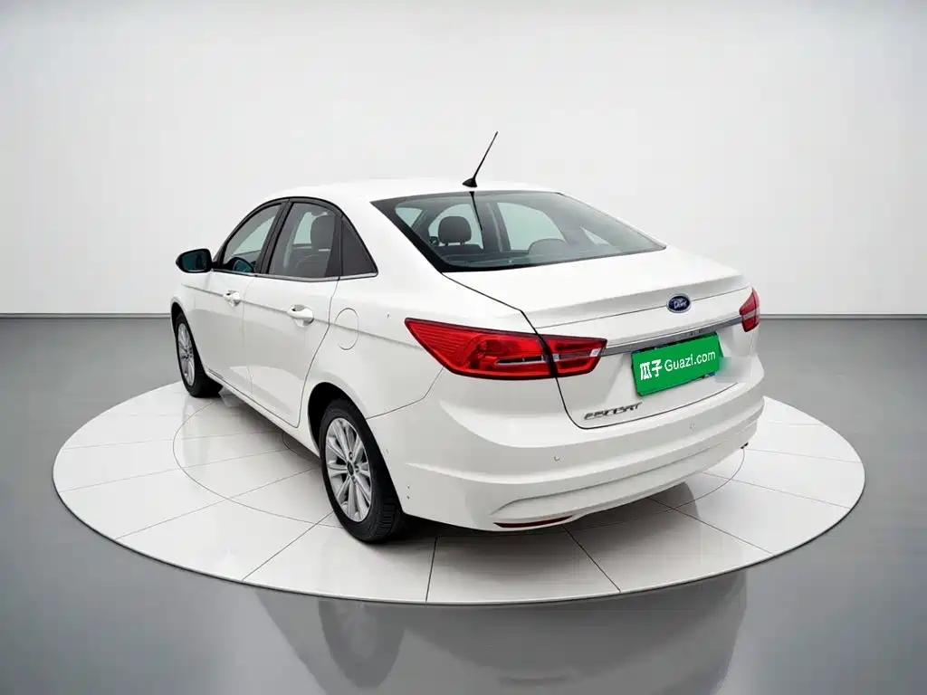 Ford Escort 2016