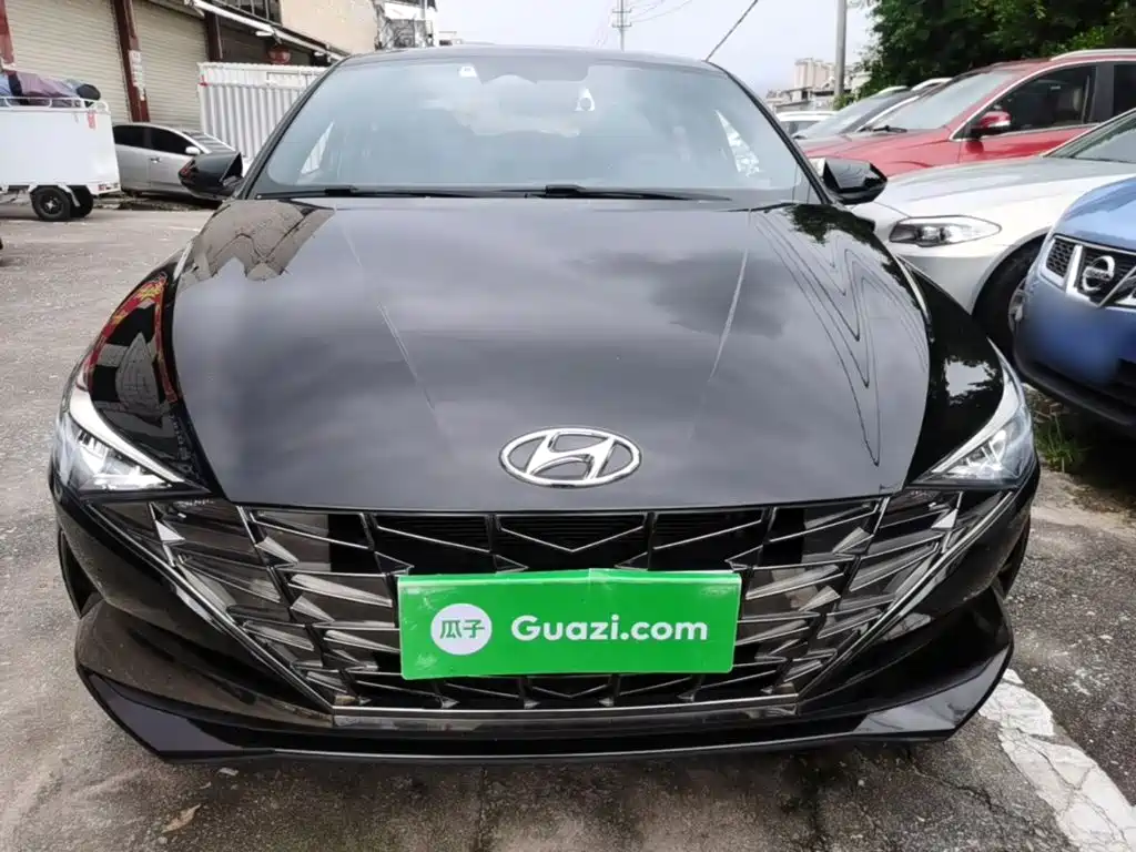 Hyundai Elantra 2021