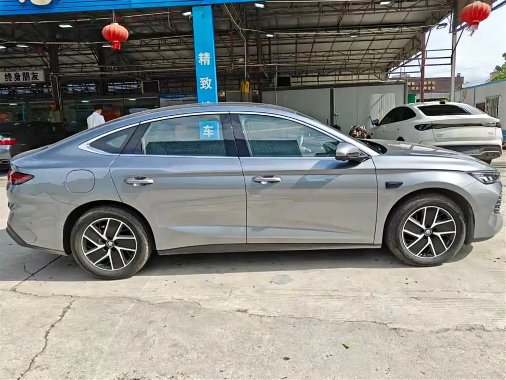 BYD Qin L 2025 — фото 7