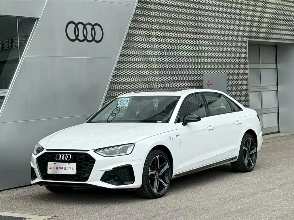 Audi A4L 2025 — фото 1