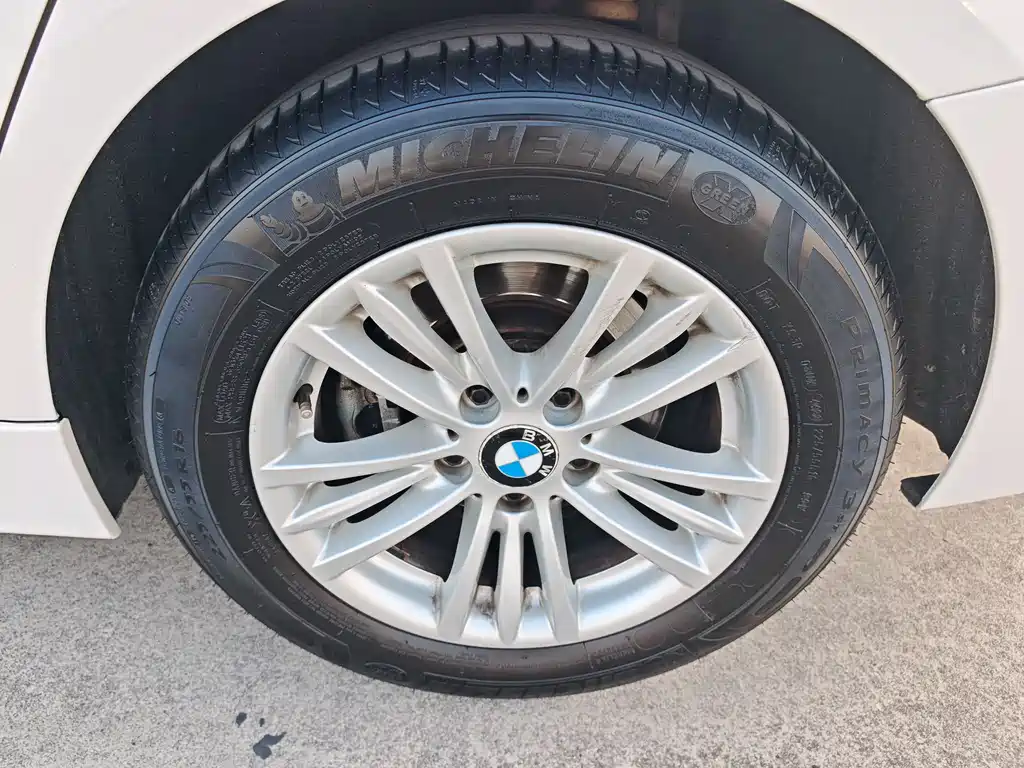 BMW 3 Series 2015 — фото 8