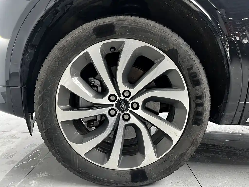Land Rover Discovery Sport 2024 — фото 13