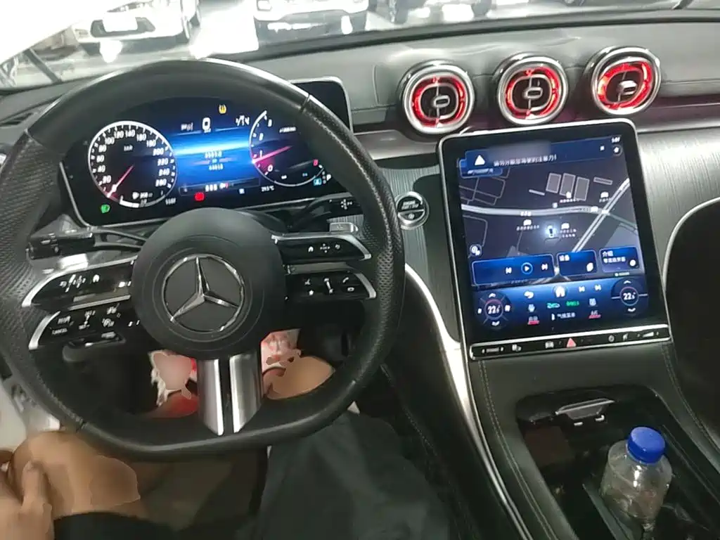 Mercedes-Benz C-Class 2023 — фото 10