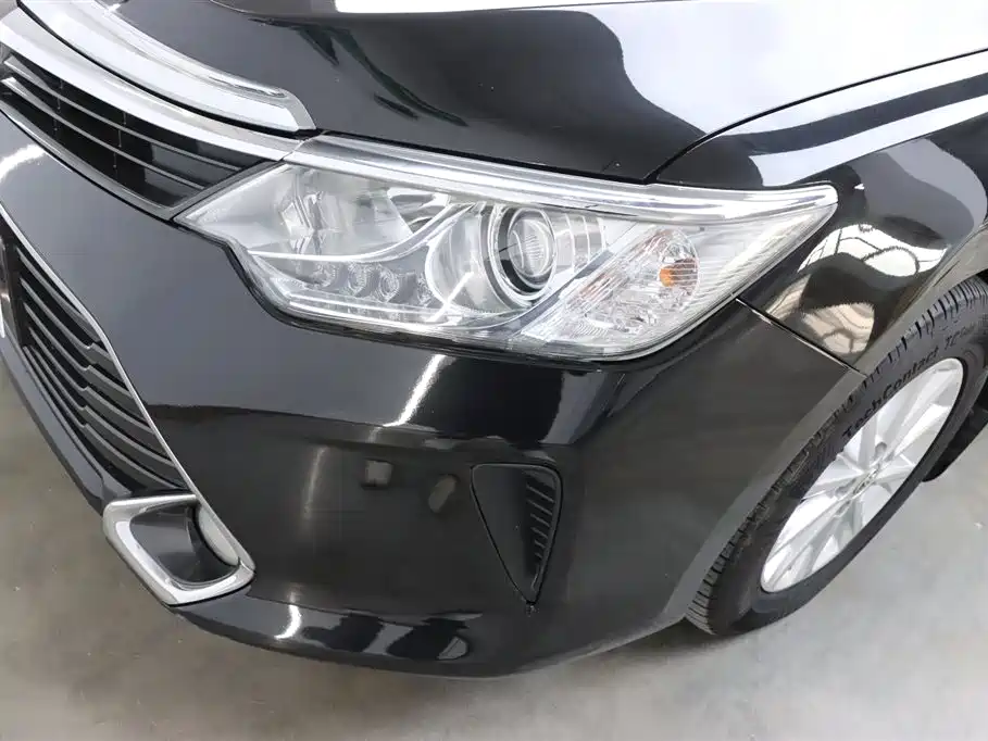 Toyota Camry 2017 — фото 34