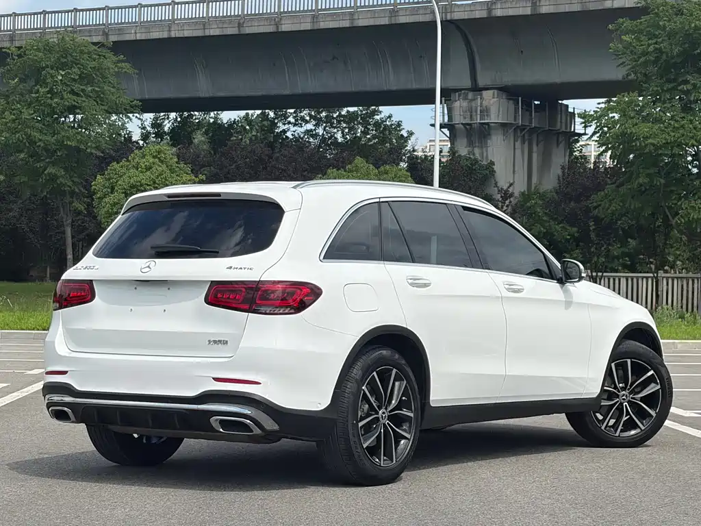 Mercedes-Benz GLC 2021