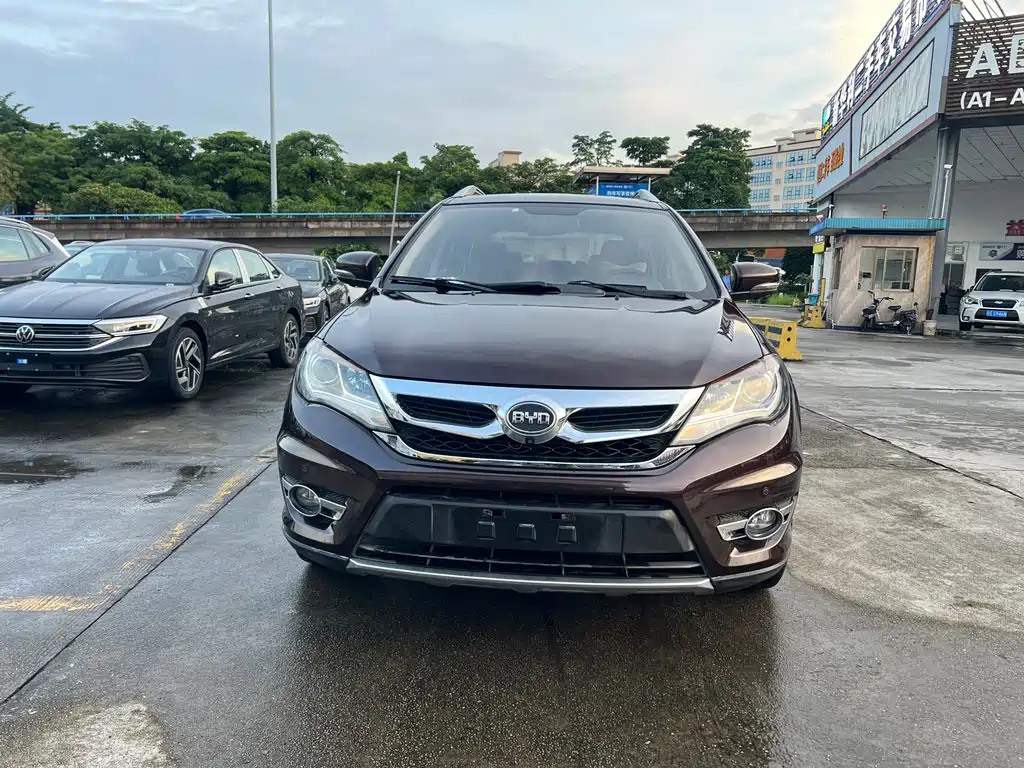 BYD S7 2015