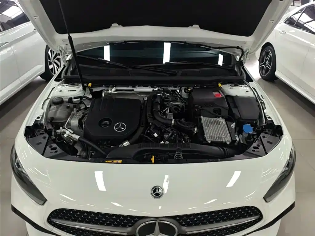 Mercedes-Benz A-Class 2024 — фото 20