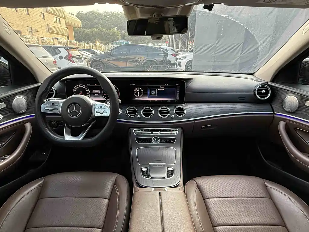 Mercedes-Benz E-Class 2020 — фото 10