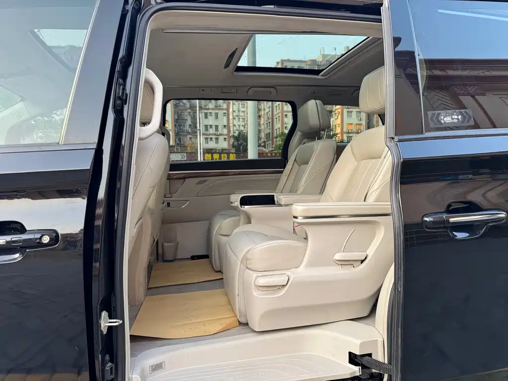 GAC Motor Trumpchi M8 2019 — фото 11