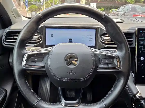 NIO ES6 2020