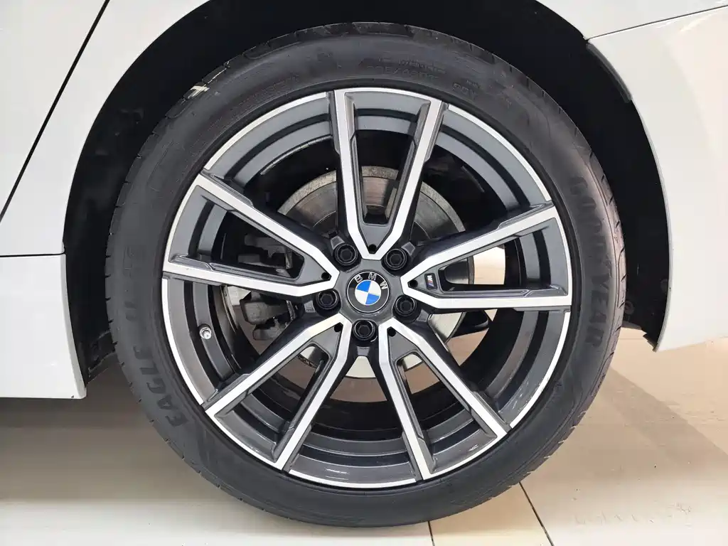 BMW 3 Series 2022 — фото 15