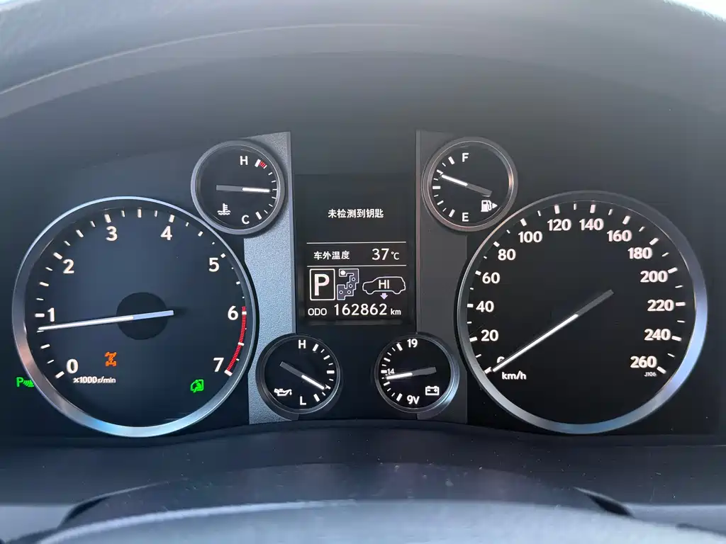 Lexus LX 2015 — фото 14