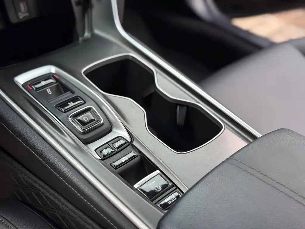 Honda Accord 2023 — фото 25