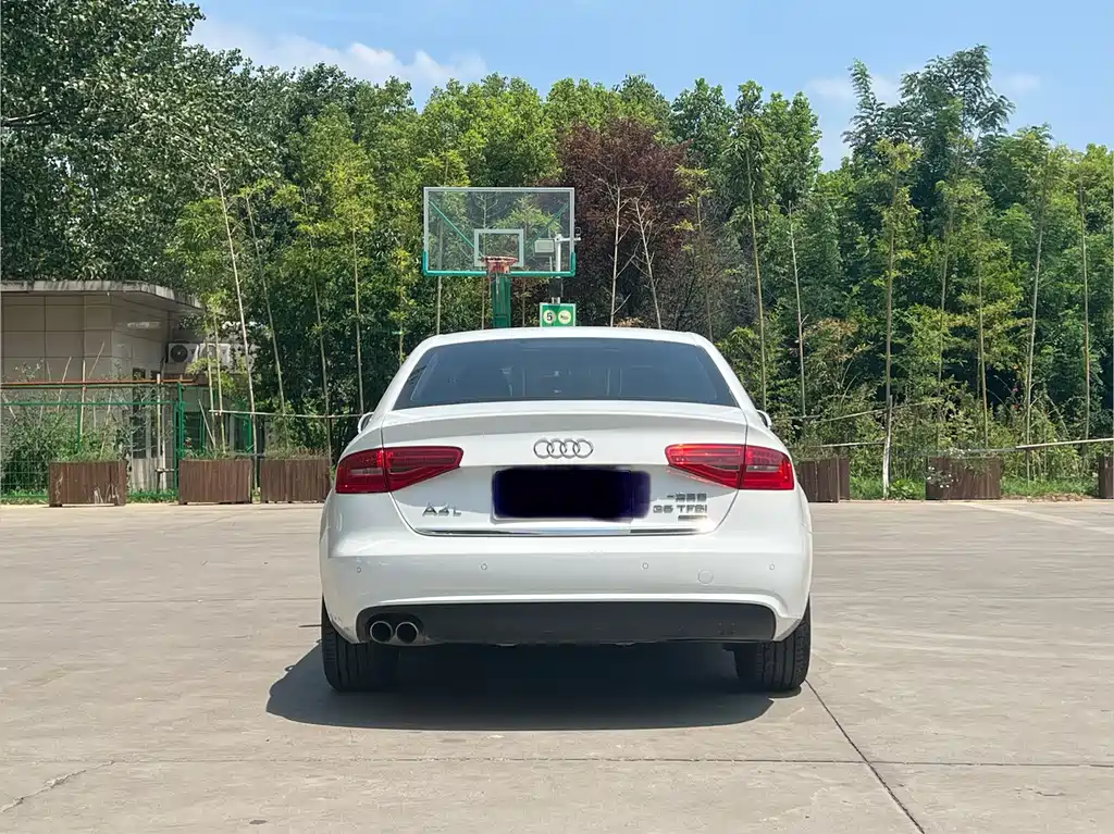 Audi A4L 2015 — фото 11