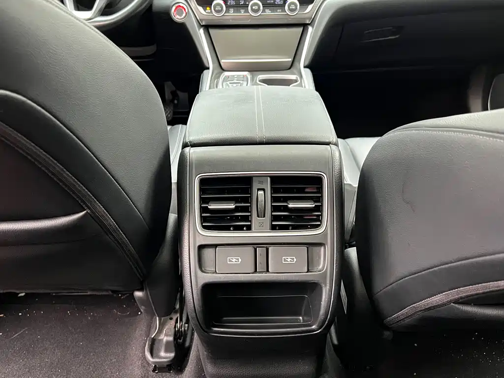 Honda Accord 2022 — фото 12