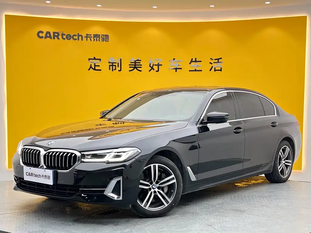 BMW 5 Series 2023 — фото 1