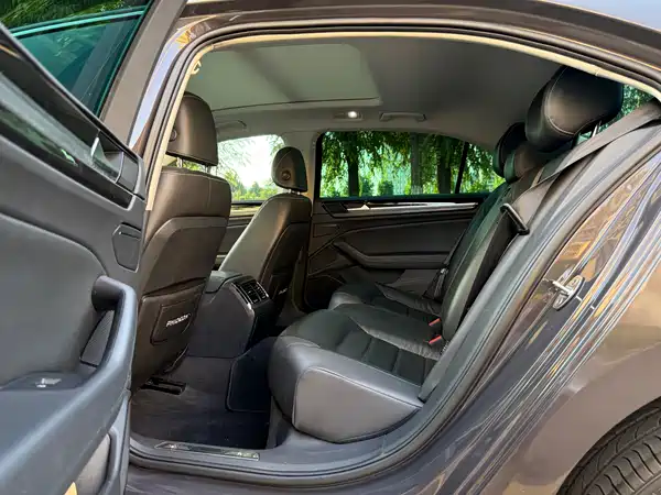 Volkswagen Phideon 2018