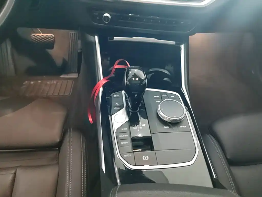 BMW 3 Series 2020 — фото 14