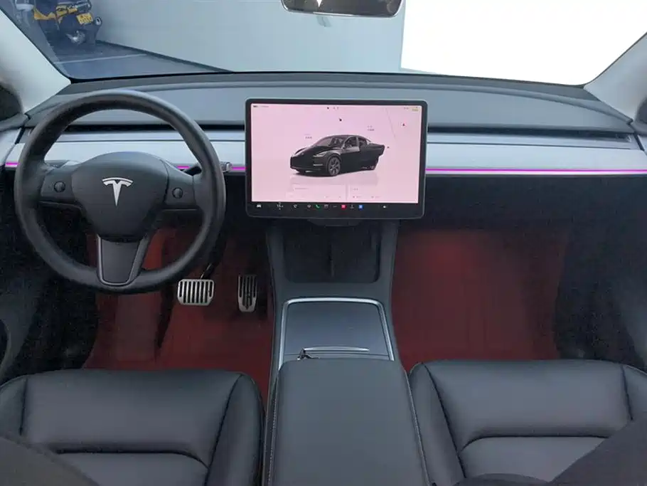 Tesla Model Y 2024 — фото 12