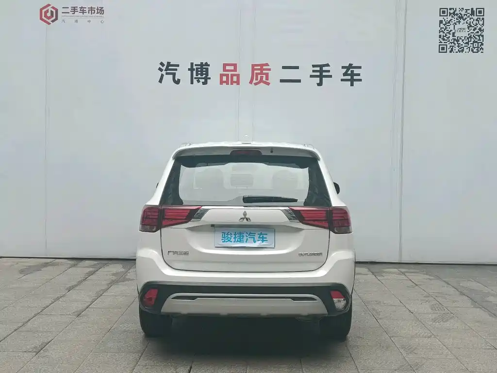 Mitsubishi Outlander 2019 — фото 5