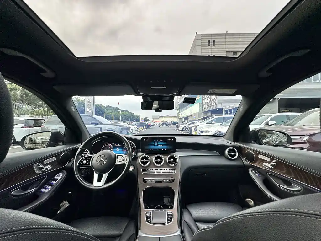 Mercedes-Benz GLC 2019 — фото 11