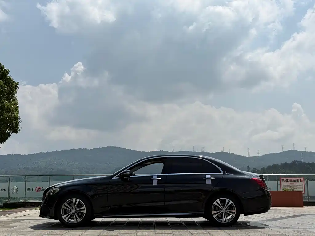 Mercedes-Benz C-Class 2017 — фото 10