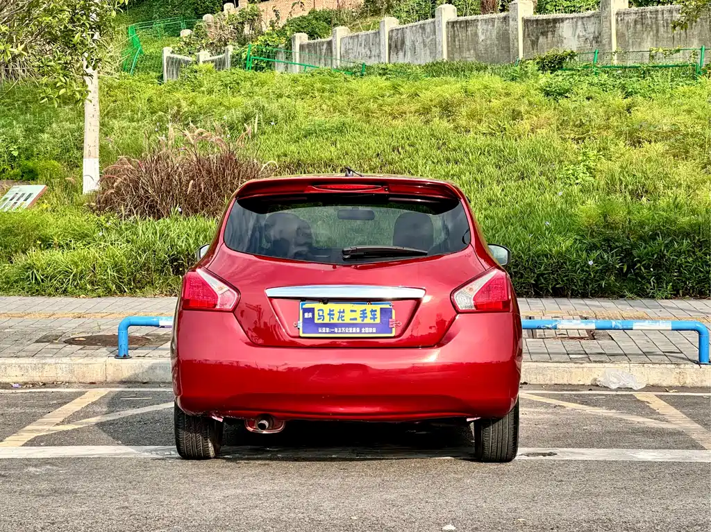 Nissan Tiida 2011