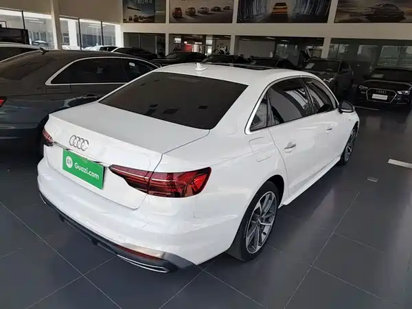 Audi A4L 2020