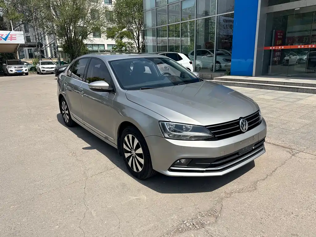 Volkswagen Sagitar 2019