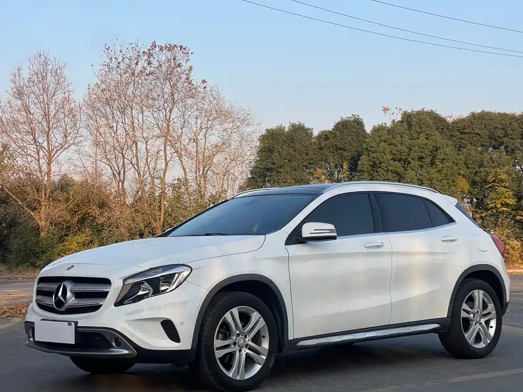 Mercedes-Benz GLA 2017 — фото 1