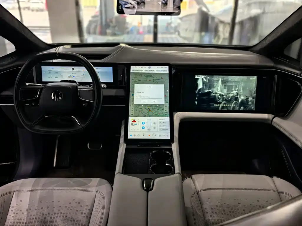 HiPhi X 2023 — фото 10