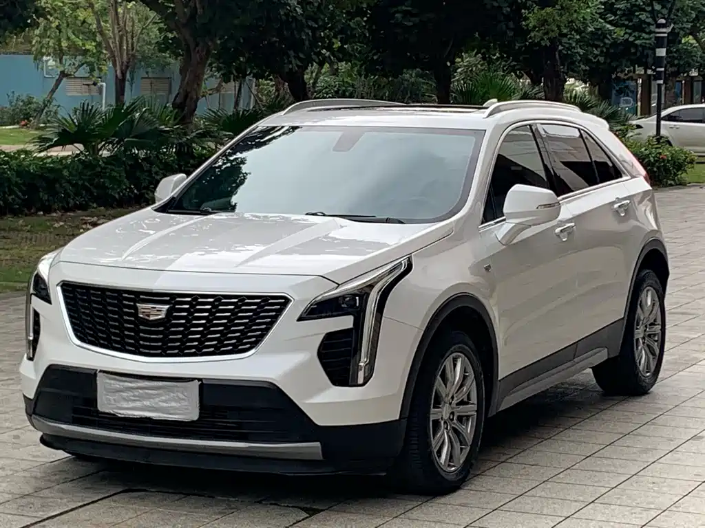 Cadillac XT4 2020 — фото 1