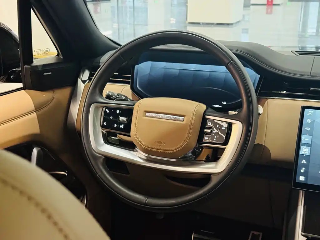 Land Rover Range Rover 2025 — фото 17