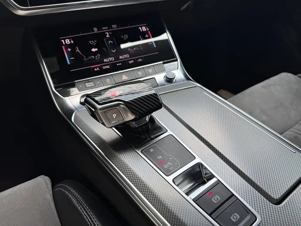 Audi A6L 2021 — фото 16