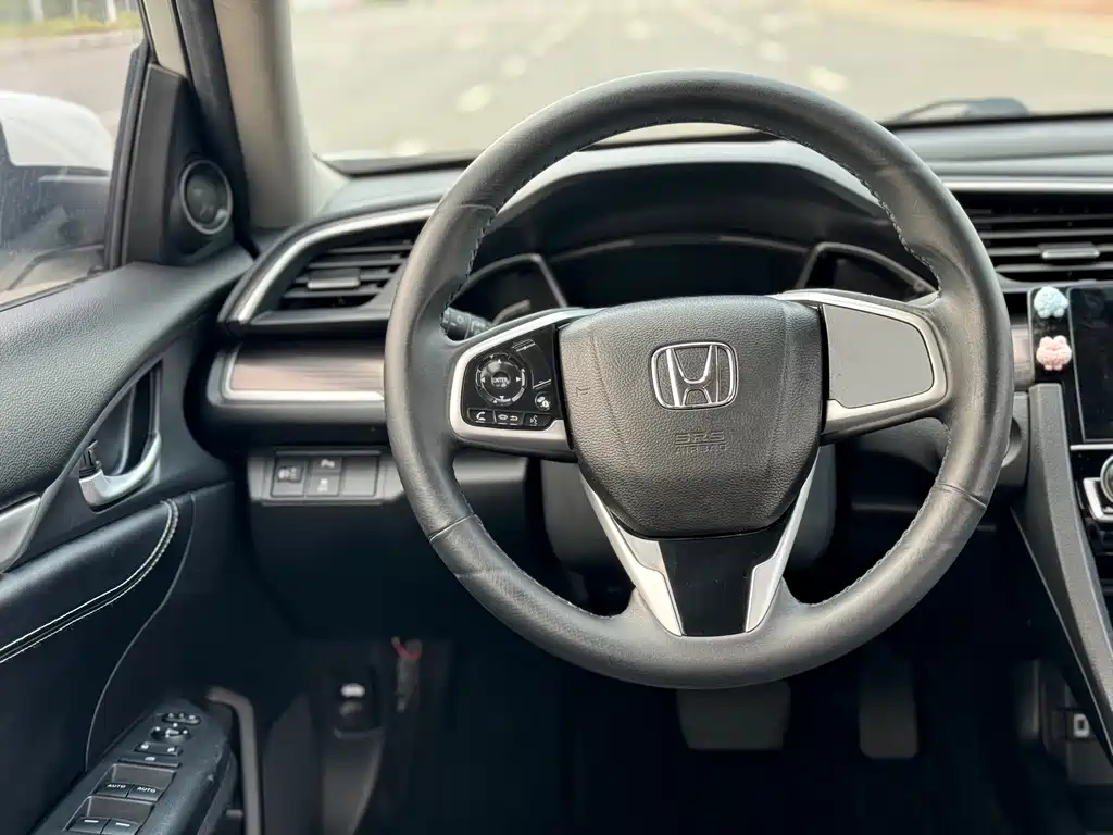 Honda Civic 2020 — фото 10