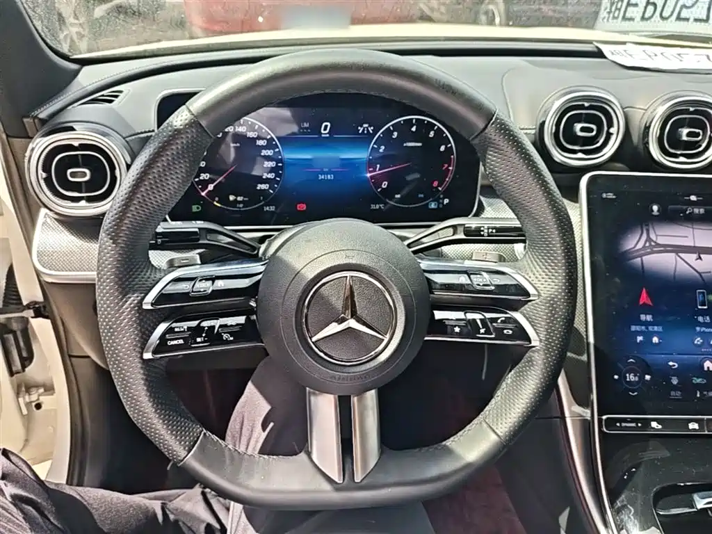 Mercedes-Benz C-Class 2023 — фото 11