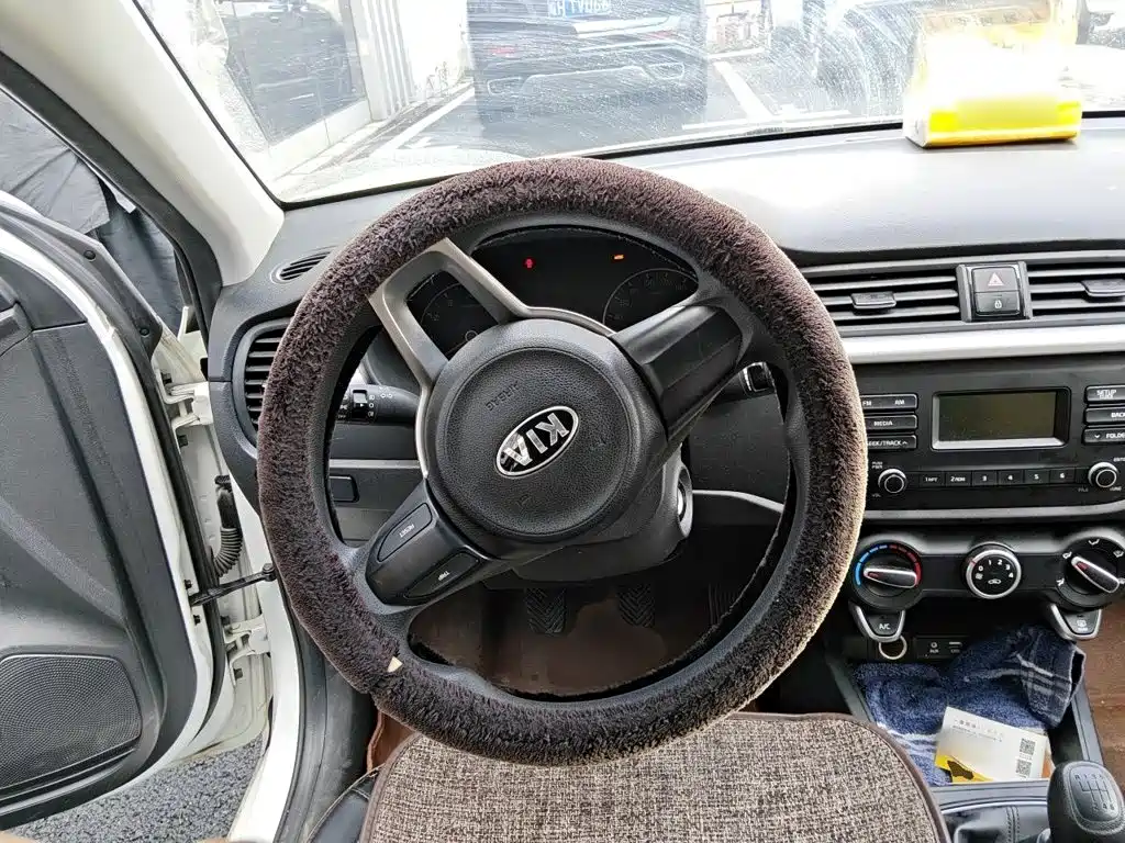 Kia K2 2016