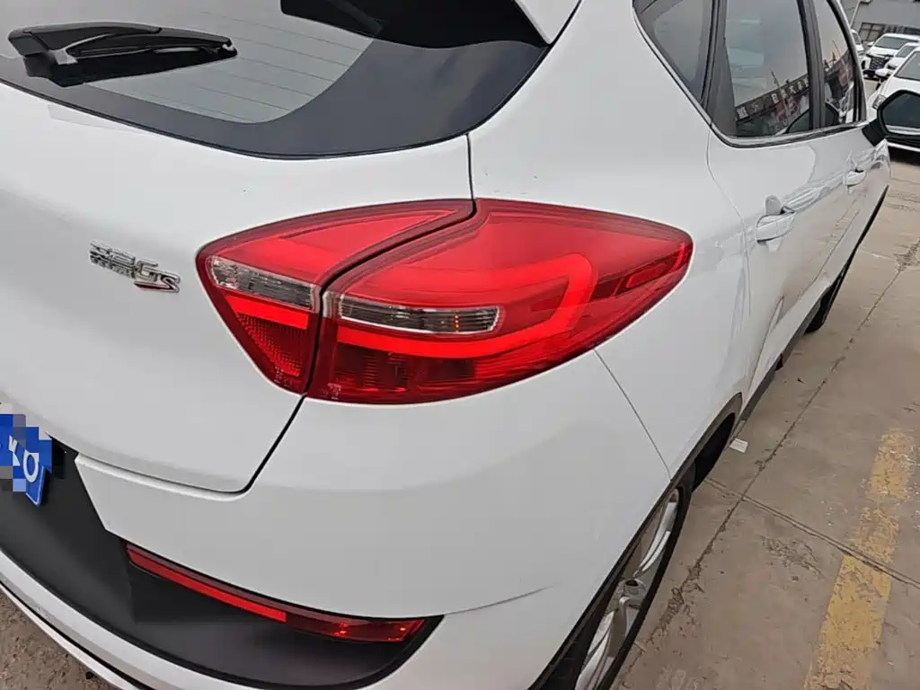 Geely Emgrand GS 2019 — фото 8