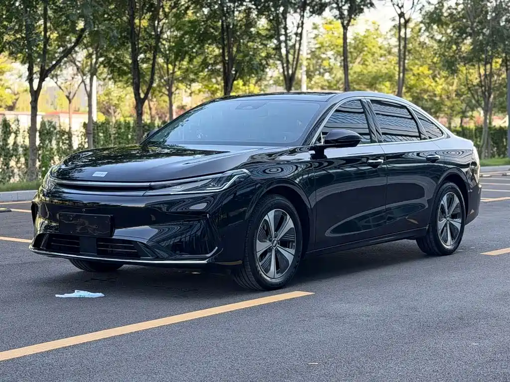 Geely Galaxy A7 EV 2026 — фото 1