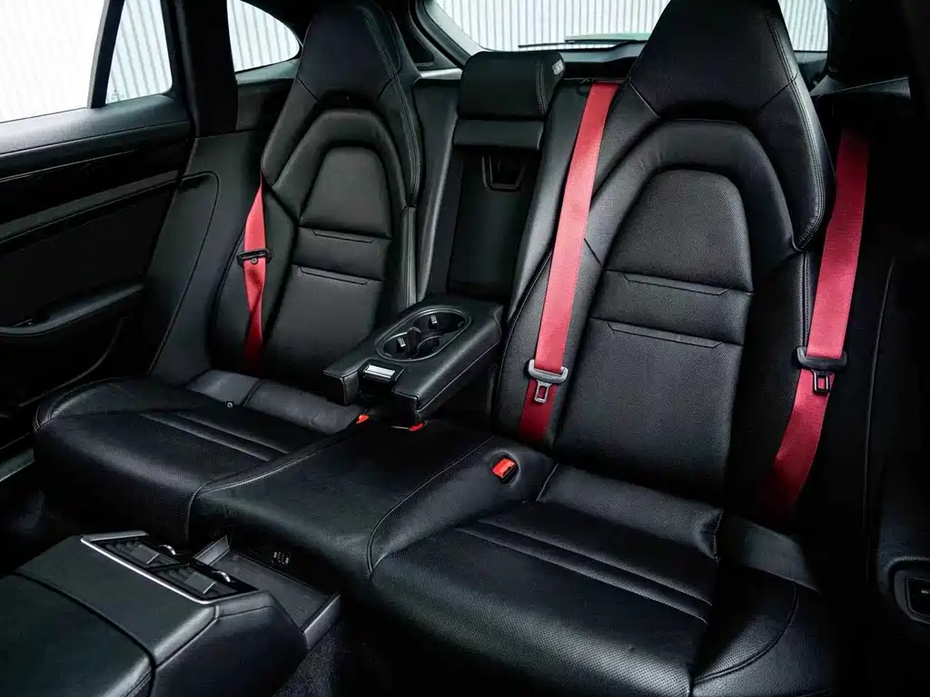 Porsche Panamera 2019 — фото 20