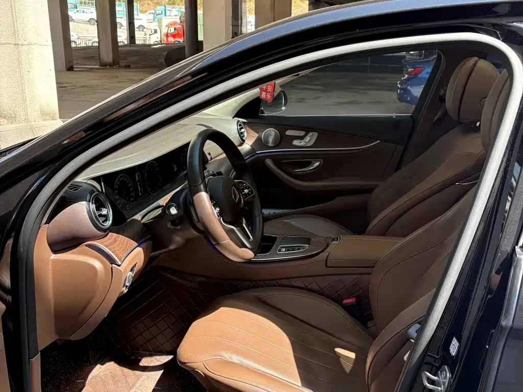 Mercedes-Benz E-Class 2019 — фото 4