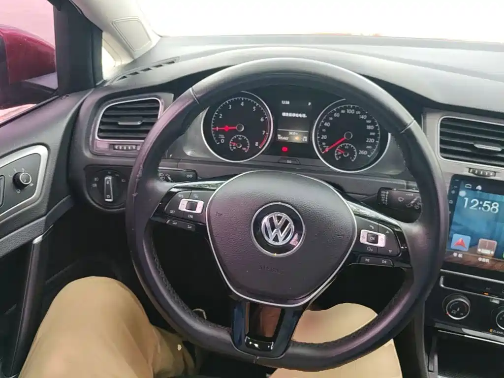 Volkswagen Golf 2018 — фото 11