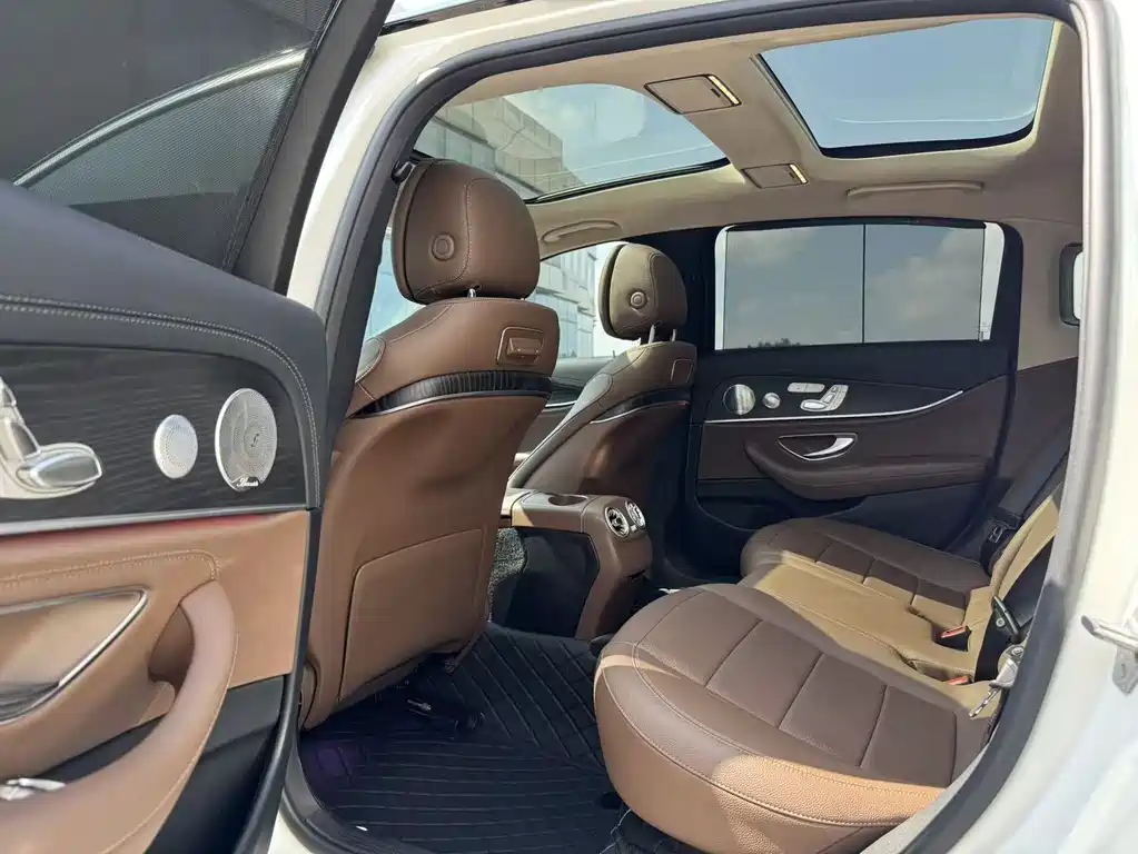 Mercedes-Benz E-Class 2019