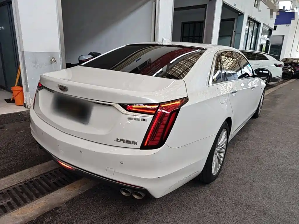 Cadillac CT6 2021 — фото 7