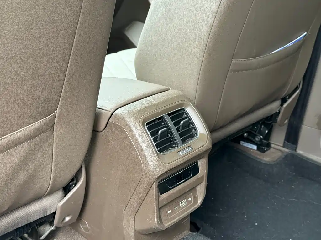 Volkswagen Tiguan L 2022 — фото 16